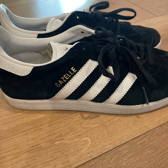 Adidas Womens Gazelle Sneakers - Picture 4 of 5